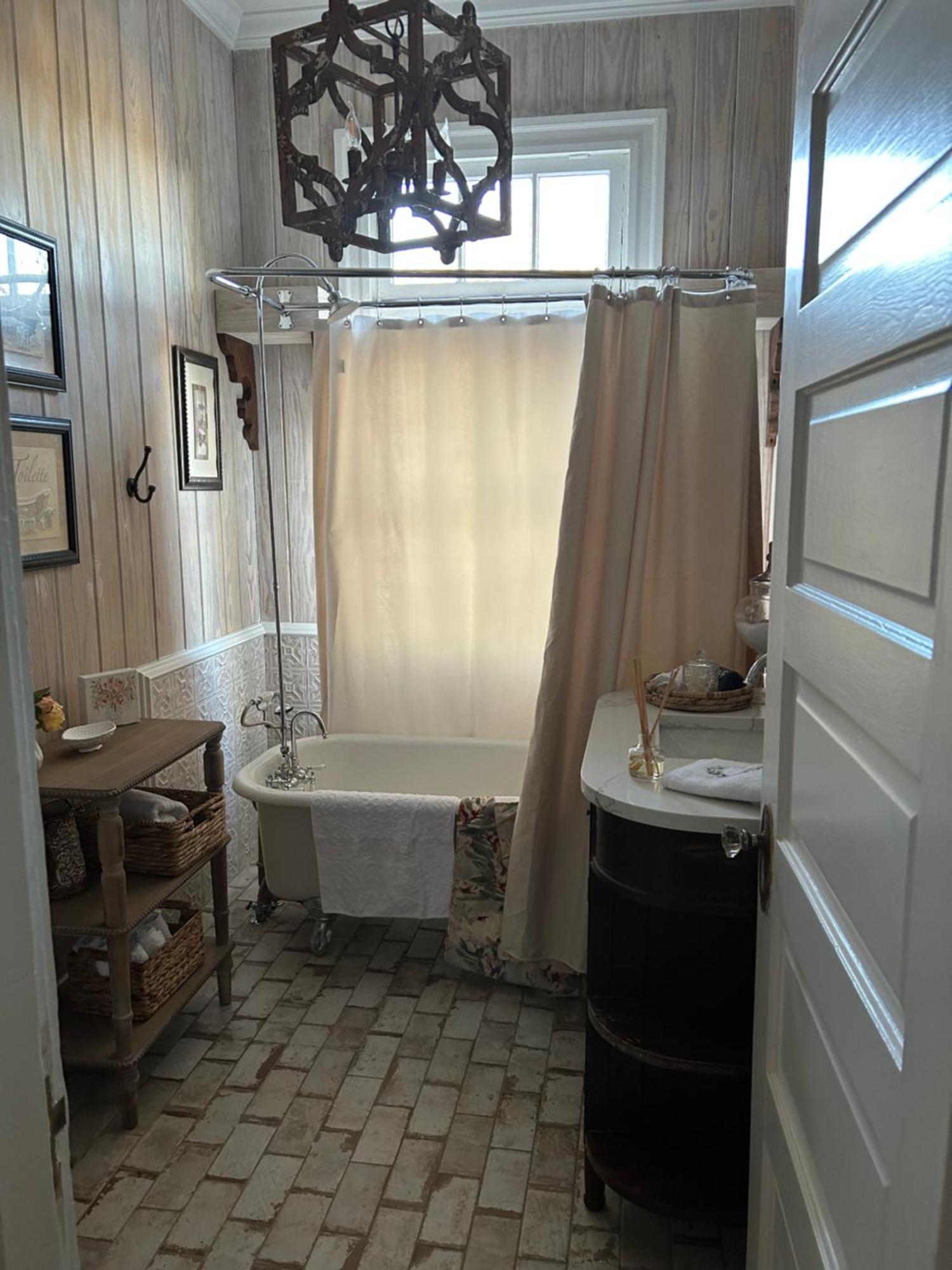 Jenny'S Downtown Hideaway Bed And Breakfast Laurel Exteriör bild